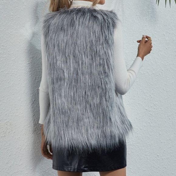 grey fall open front vegan fur vest - Picture 5 of 9